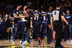 דנבר נאגטס חוגגים