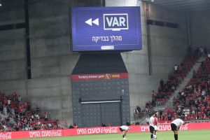 VAR, טרנר