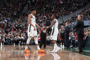 יאניס עם בלדסו