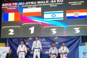 איברגימוב על הפודיום