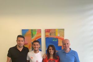 אלונה ברקת, גל לוי