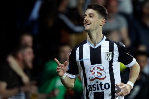 אדריאן דלמאו