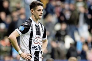 אדריאן דלמאו