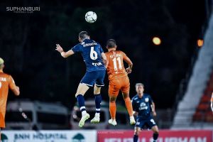 מיקי סירושטיין