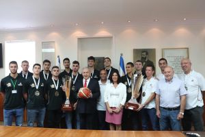 נבחרת העתודה, ראש הממשלה