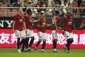 שחקני מנצ'סטר יונייטד חוגגים