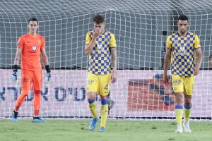 שחקני מכבי תל אביב מאוכזבים