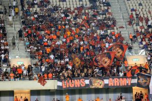 אוהדי בני יהודה, אצטדיון בלומפילד