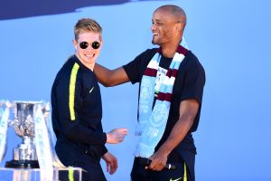 קווין דה בריינה, וינסנט קומפני