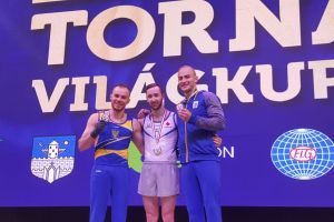 ארטיום דולגופיאט