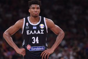 יאניס אנטטוקומפו