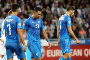 שחקני נבחרת ישראל מאוכזבים