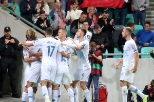 שחקני סלובניה חוגגים