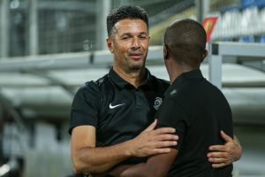 רוני אוואט, מסאי דגו