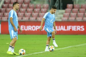 ביברס נאתכו, מנור סולומון