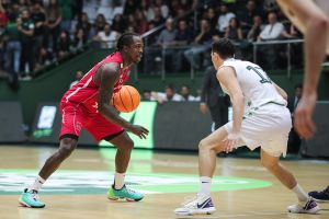 ג'ייקובן בראון