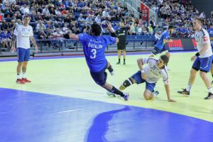 דניאל שקלים