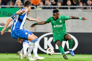 ברנרדו אספינוסה, מאוויס צ'יבוטה