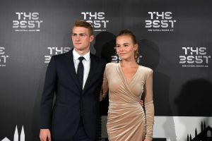 מתייס דה ליכט, אניקי מולינר