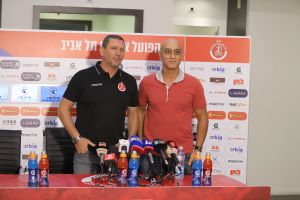 ניר קלינגר, משה סיני