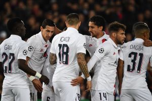 שחקני פריז סן ז'רמן חוגגים