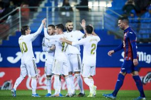 שחקני ריאל מדריד חוגגים