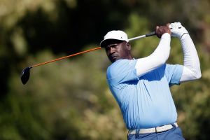 מייקל ג'ורדן משחק גולף