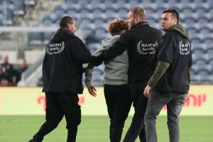 אוהד נבחרת ישראל, מאבטחים, טדי