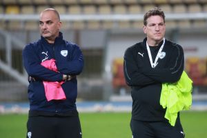 אנדי הרצוג, אלון חזן