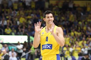 אנג'לו קלויארו