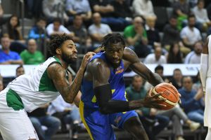 אות'לו האנטר