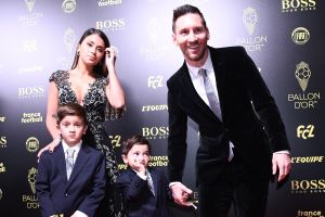 ליאו מסי עם בני משפחתו