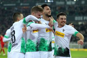 שחקני מנשנגלדבאך חוגגים