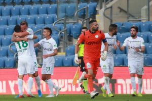 שחקני הפועל כפר סבא חוגגים