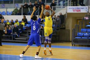 קריסטל ברדפורד מול טל לב