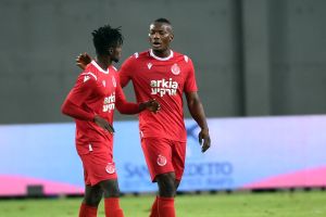 עמנואל בואטנג, דמבה קמארה