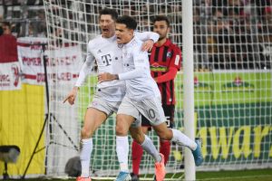 רוברט לבנדובסקי, פיליפה קוטיניו