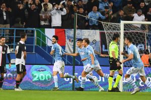 שחקני לאציו חוגגים