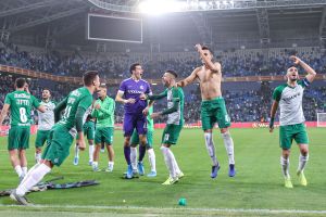 שחקני מכבי חיפה חוגגים