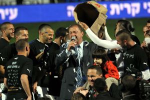 עירוני קריית שמונה אלופה, איזי שרצקי