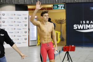 מירון חירותי