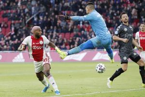 אריאל הרוש, ראיין באבל