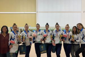 בנות הנבחרת והמאמנות