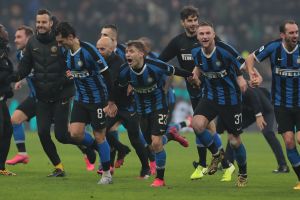 שחקני אינטר חוגגים