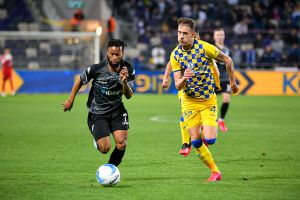 אנריק סאבוריט, מאליק פוסטר