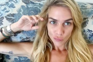 הילה נחשוןן