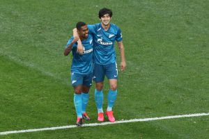 סרדאר אזמון, מלקום