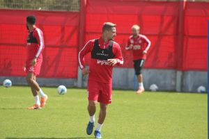 מאור בוזגלו