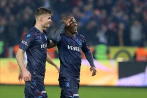 טוני וואקמה, אלכסנדר סורלות'