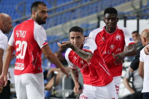 ז'וסואה, אלטון אקולטסה, לואי טאהא